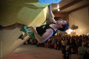 the roof mur escalade